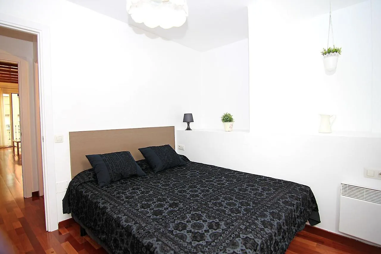 Muntanya - Apartments & One With Balcony Sagrada Familia Barcelona