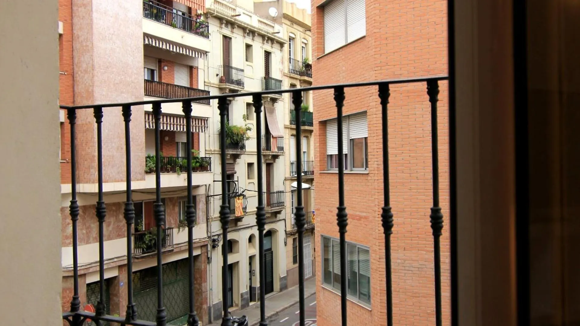 Muntanya - Apartments & One With Balcony Sagrada Familia Barcelona